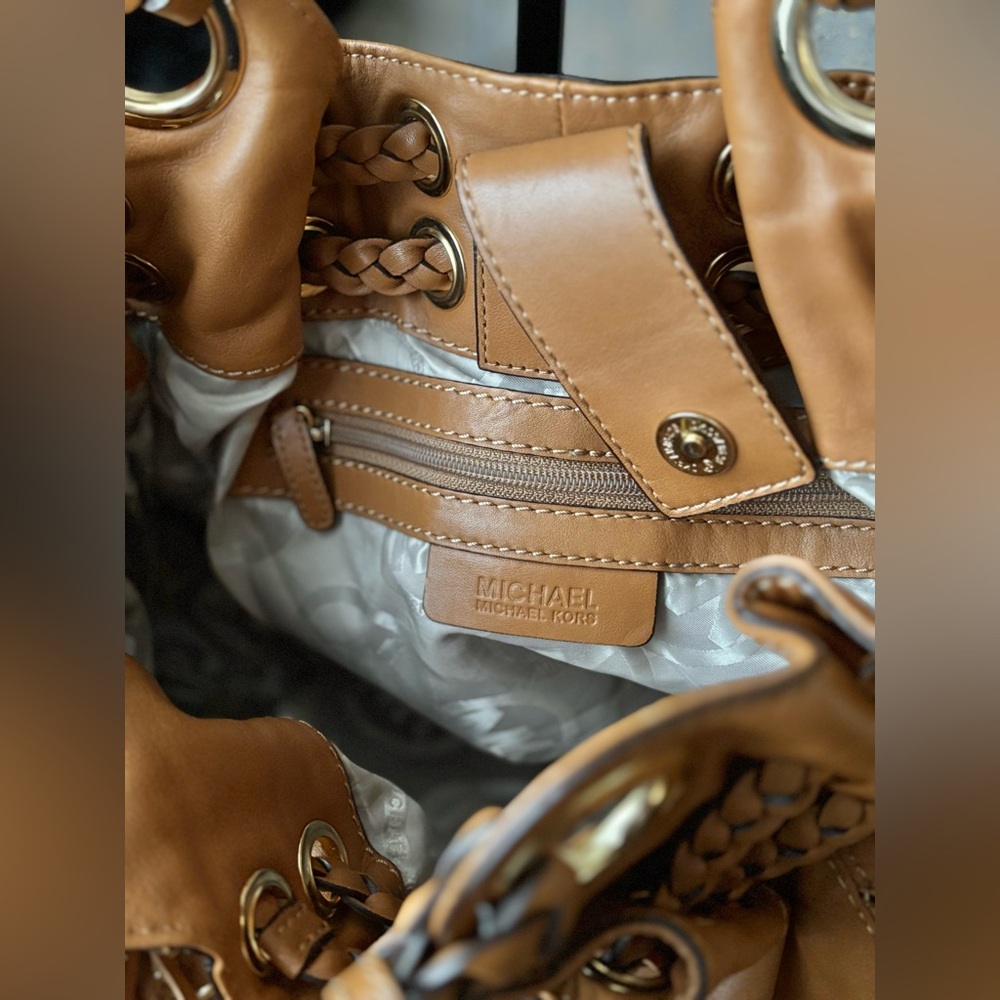 Michael Kors Braided Astor Grommet Satchel EUC - Picture 8 of 14